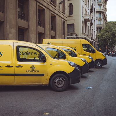 Freelance courier with parcels